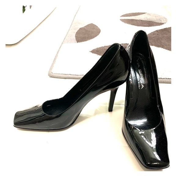 Via Spiga Black Patent Leather Pumps 👠 - Picture 1 of 7